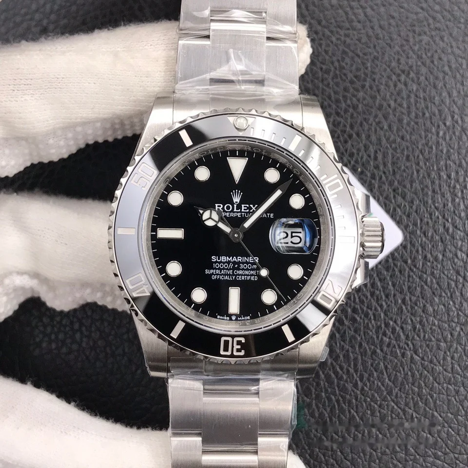 Rolex Submariner Date · Black