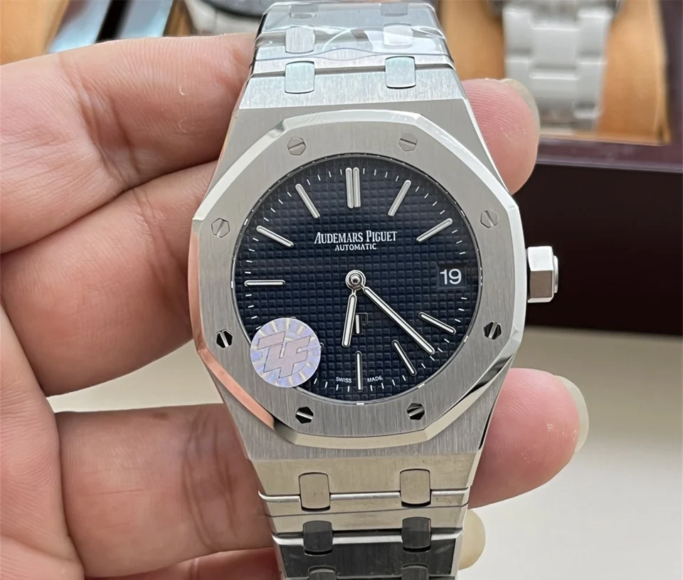 Audemars Piguet Royal Oak Jumbo Blue