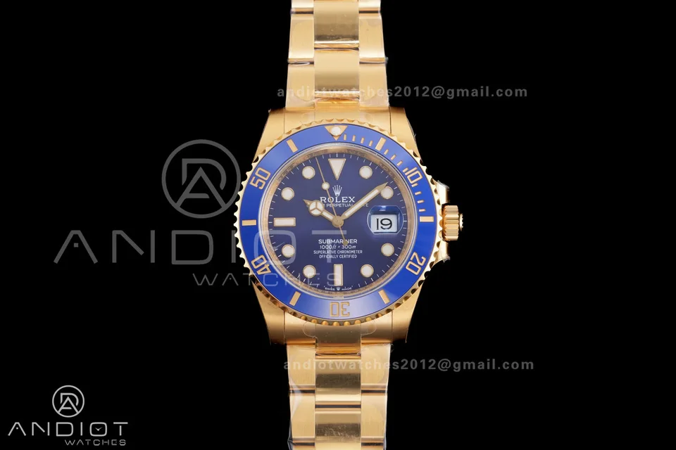 Rolex Submariner Date · Gold Tone / Blue