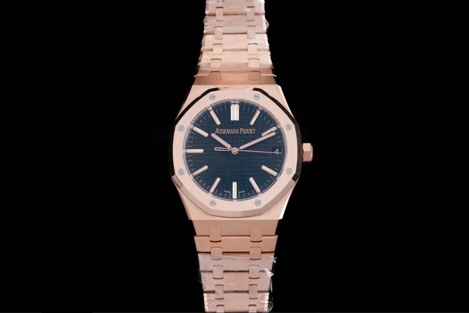 Audemars Piguet Royal Oak 41 · Black Rose Gold Tone