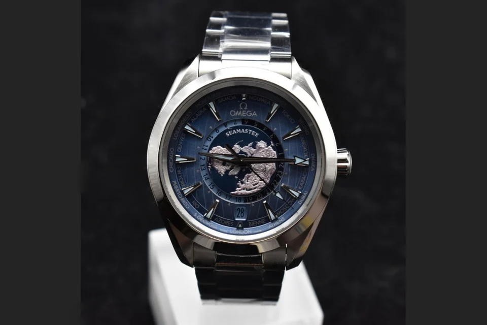 Omega Aqua Terra Worldtimer · Summer Blue